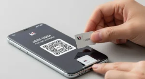 KT 유심교체 방법과 eSIM 전환 등록을 보여주는 이미지. 자급제폰의 유심 인식 불가 해결을 상징.